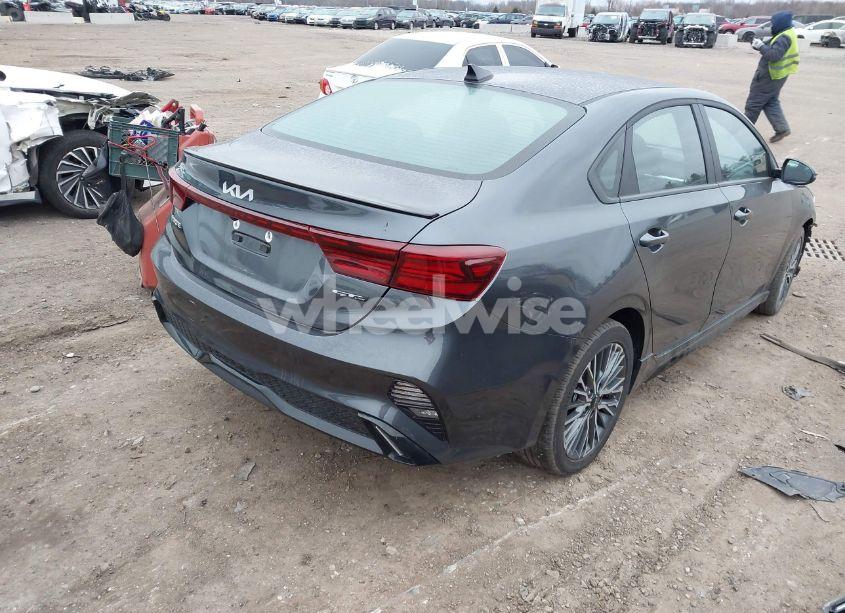 Photo 4 of 2024 Kia Forte GT LINE (VIN 3KPF54AD5RE795359)