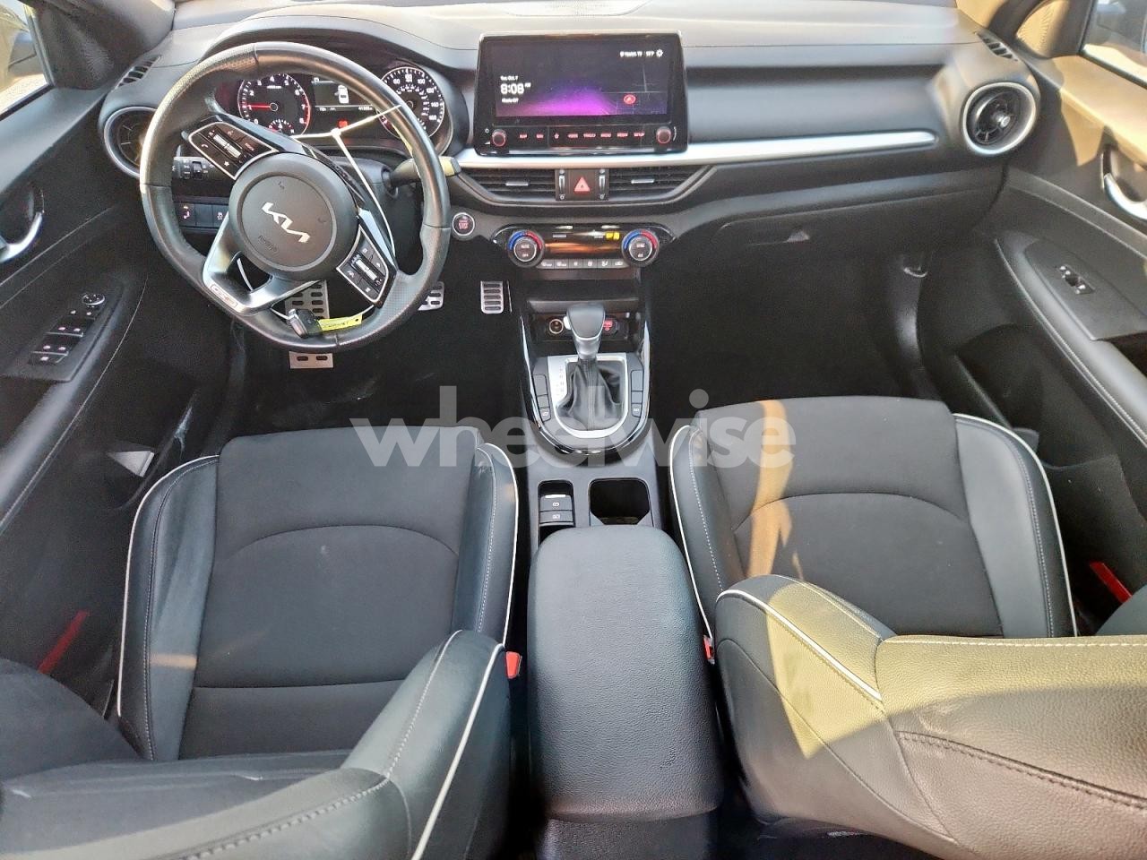 Photo 8 of 2022 KIA FORTE GT LINE (VIN 3KPF54AD6NE479852)