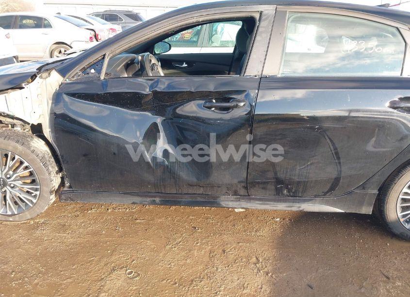 Photo 15 of 2023 Kia Forte GT-LINE (VIN 3KPF54AD6PE550521)