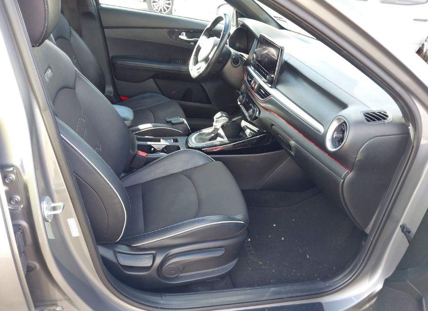 Photo 5 of 2023 Kia Forte GT-LINE (VIN 3KPF54AD6PE574690)