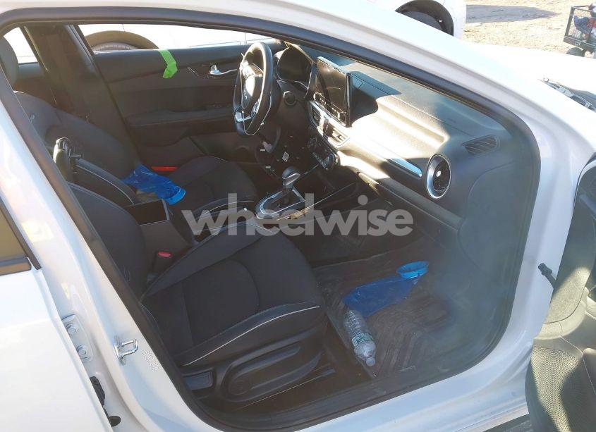 Photo 5 of 2023 Kia Forte GT-LINE (VIN 3KPF54AD6PE673431)