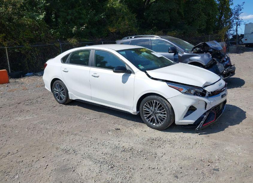 2024 Kia Forte GT-LINE (VIN 3KPF54AD6RE693035) main photo