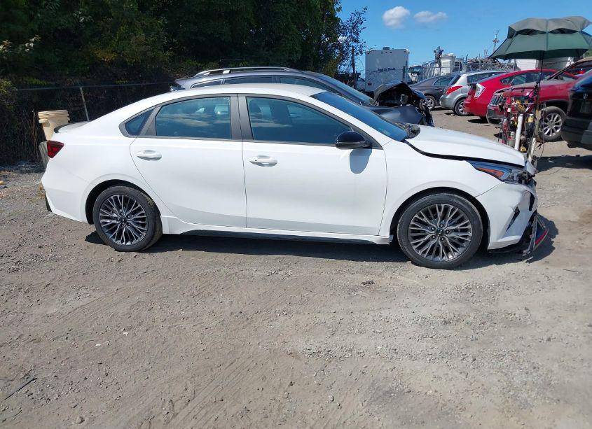 Photo 13 of 2024 Kia Forte GT-LINE (VIN 3KPF54AD6RE693035)