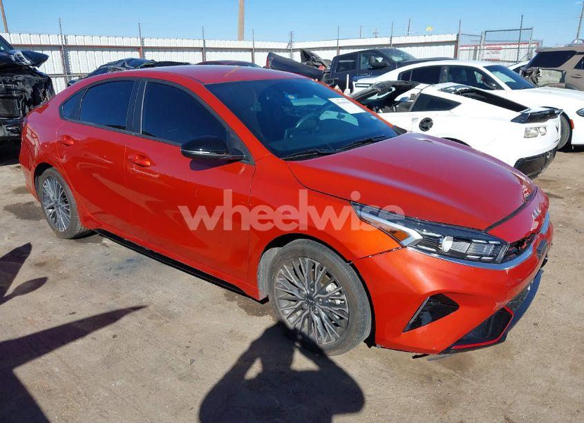 2024 Kia Forte GT-LINE (VIN 3KPF54AD6RE697439) main photo