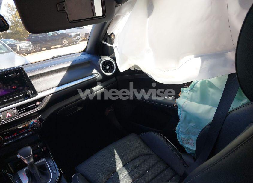 Photo 5 of 2024 Kia Forte GT-LINE (VIN 3KPF54AD6RE699868)