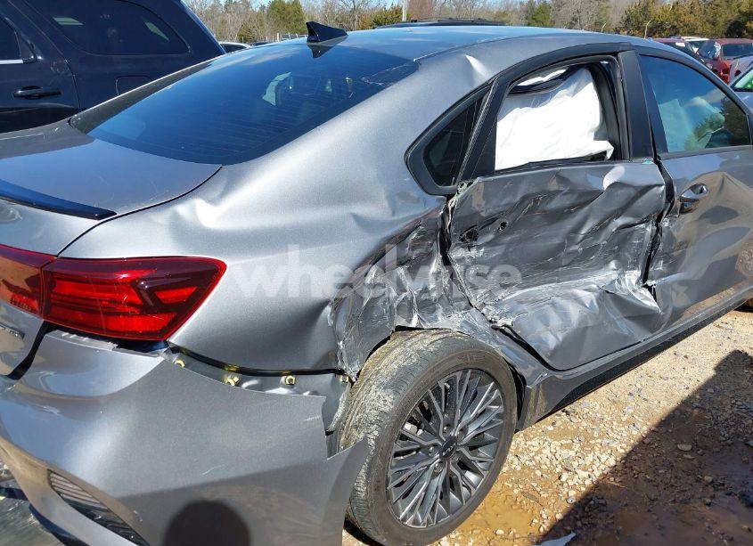 Photo 6 of 2024 Kia Forte GT-LINE (VIN 3KPF54AD6RE699868)