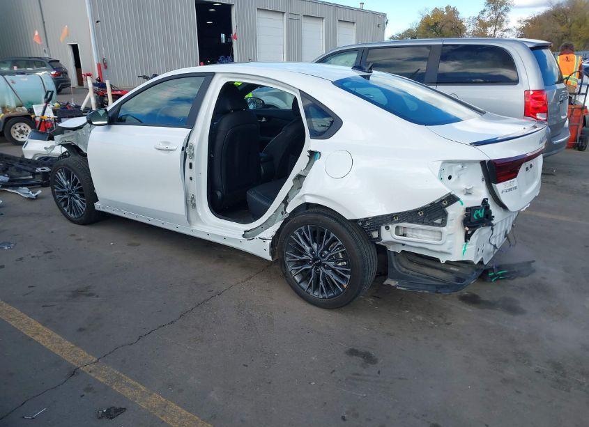 Photo 3 of 2024 Kia Forte GT-LINE (VIN 3KPF54AD6RE717706)