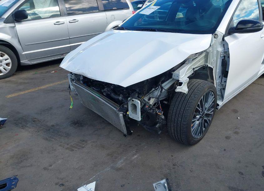 Photo 6 of 2024 Kia Forte GT-LINE (VIN 3KPF54AD6RE717706)