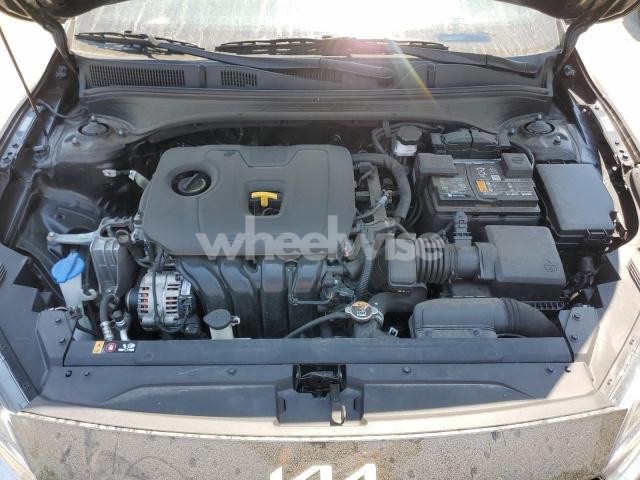 Photo 3 of 2024 KIA FORTE GT LINE (VIN 3KPF54AD6RE728477)