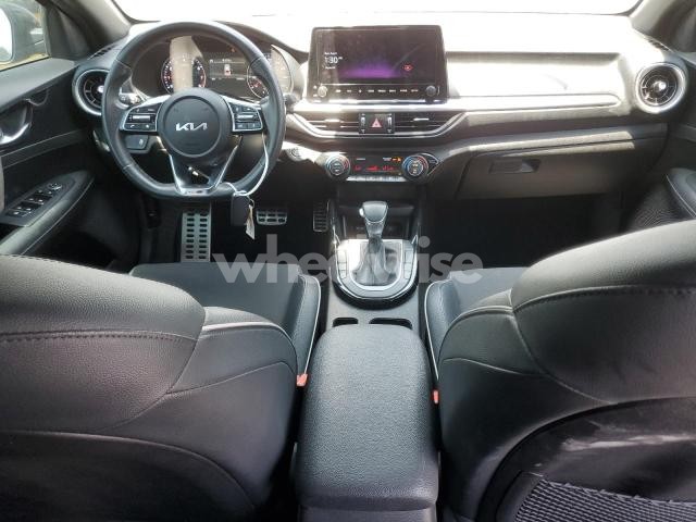 Photo 4 of 2024 KIA FORTE GT LINE (VIN 3KPF54AD6RE728477)