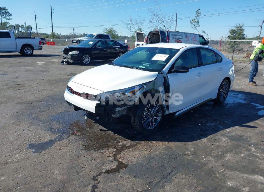 Photo 2 of 2024 Kia Forte GT-LINE (VIN 3KPF54AD6RE734280)