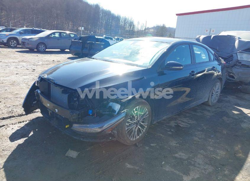 Photo 2 of 2024 Kia Forte GT-LINE (VIN 3KPF54AD6RE799114)