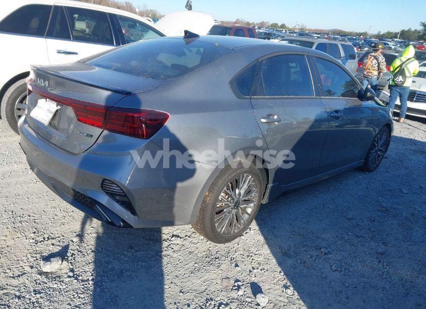 Photo 4 of 2024 Kia Forte GT-LINE (VIN 3KPF54AD6RE811097)