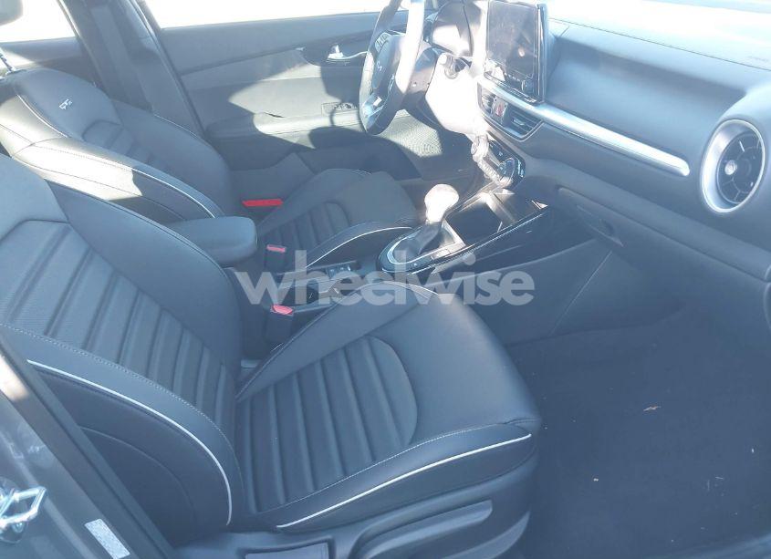 Photo 5 of 2024 Kia Forte GT-LINE (VIN 3KPF54AD6RE811097)