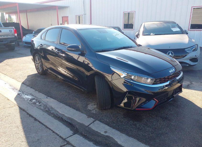 2024 Kia Forte GT-LINE (VIN 3KPF54AD6RE829311) main photo