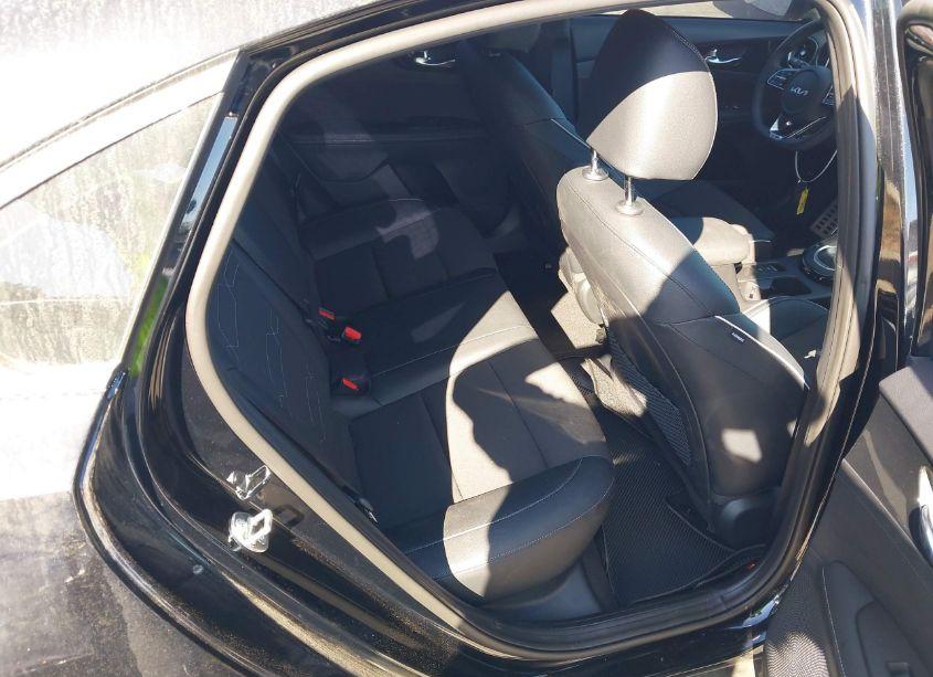 Photo 8 of 2024 Kia Forte GT-LINE (VIN 3KPF54AD6RE829311)