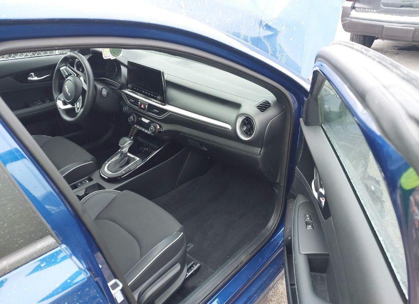 Photo 5 of 2024 Kia Forte GT-LINE (VIN 3KPF54AD6RE830104)