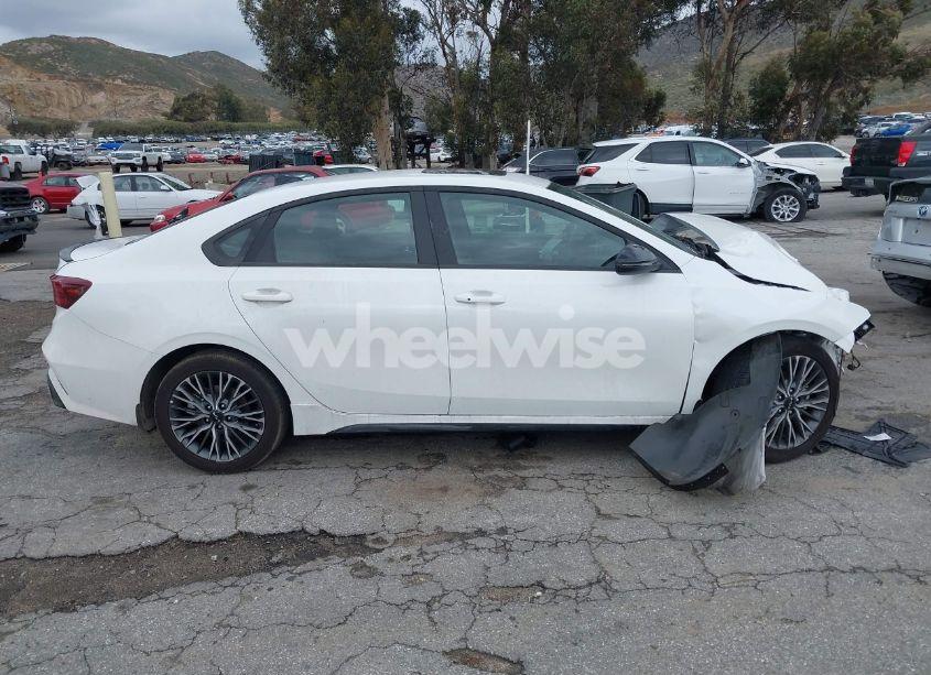 Photo 12 of 2024 Kia Forte GT-LINE (VIN 3KPF54AD6RE839935)