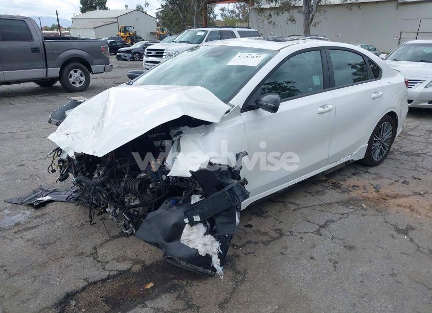 Photo 2 of 2024 Kia Forte GT-LINE (VIN 3KPF54AD6RE839935)