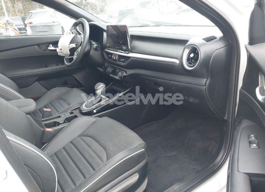 Photo 5 of 2024 Kia Forte GT-LINE (VIN 3KPF54AD6RE839935)