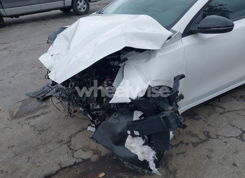 Photo 6 of 2024 Kia Forte GT-LINE (VIN 3KPF54AD6RE839935)