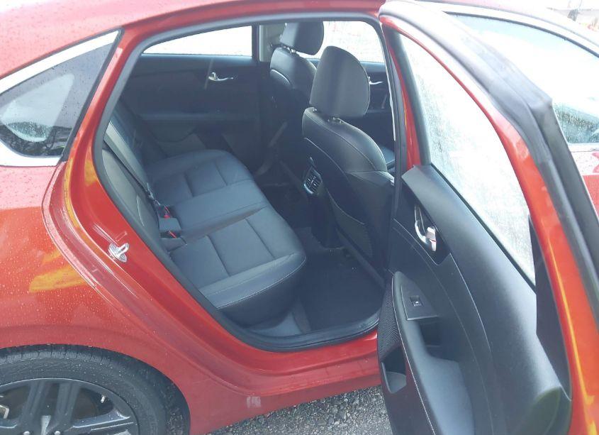 Photo 8 of 2019 Kia Forte EX (VIN 3KPF54AD7KE070514)