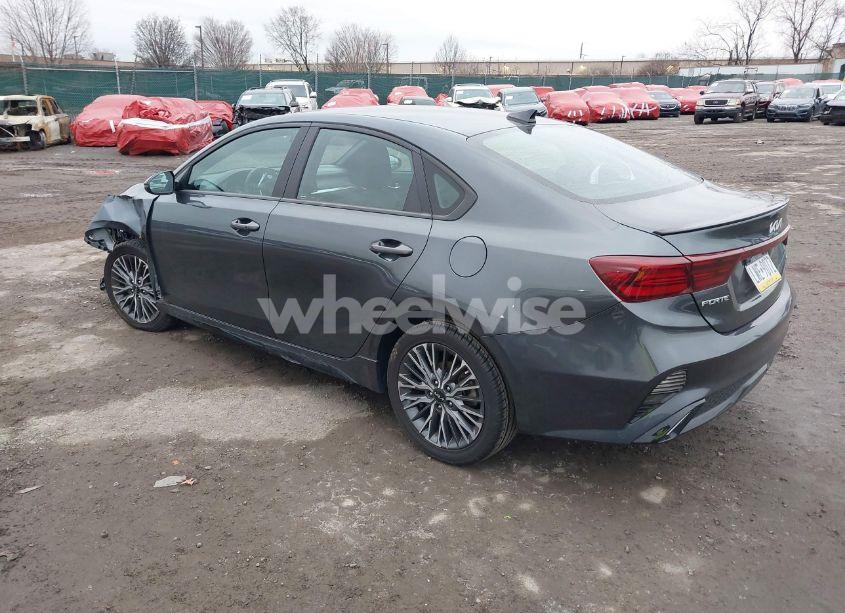 Photo 3 of 2022 Kia Forte GT-LINE (VIN 3KPF54AD7NE438517)