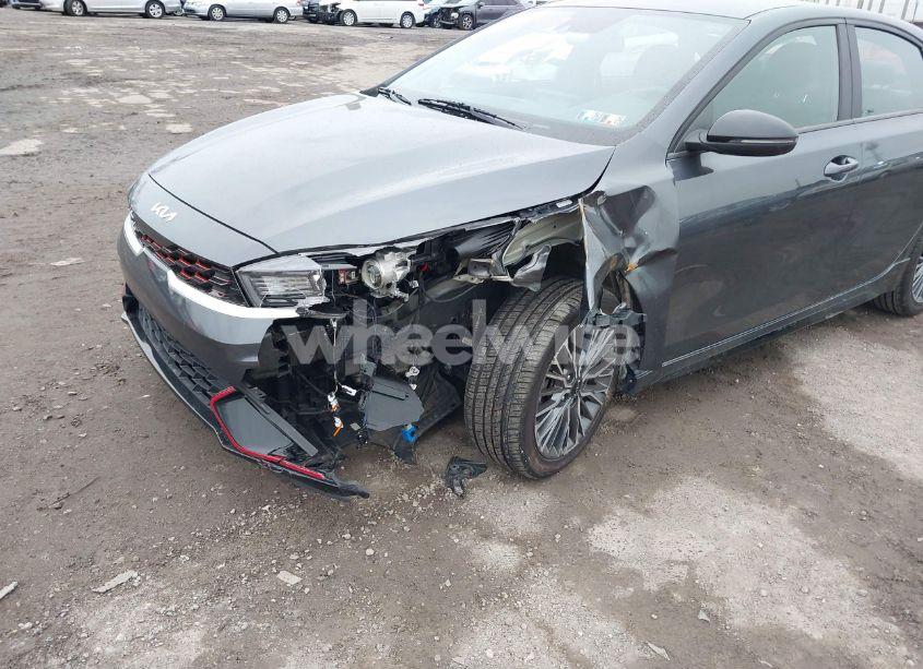 Photo 6 of 2022 Kia Forte GT-LINE (VIN 3KPF54AD7NE438517)