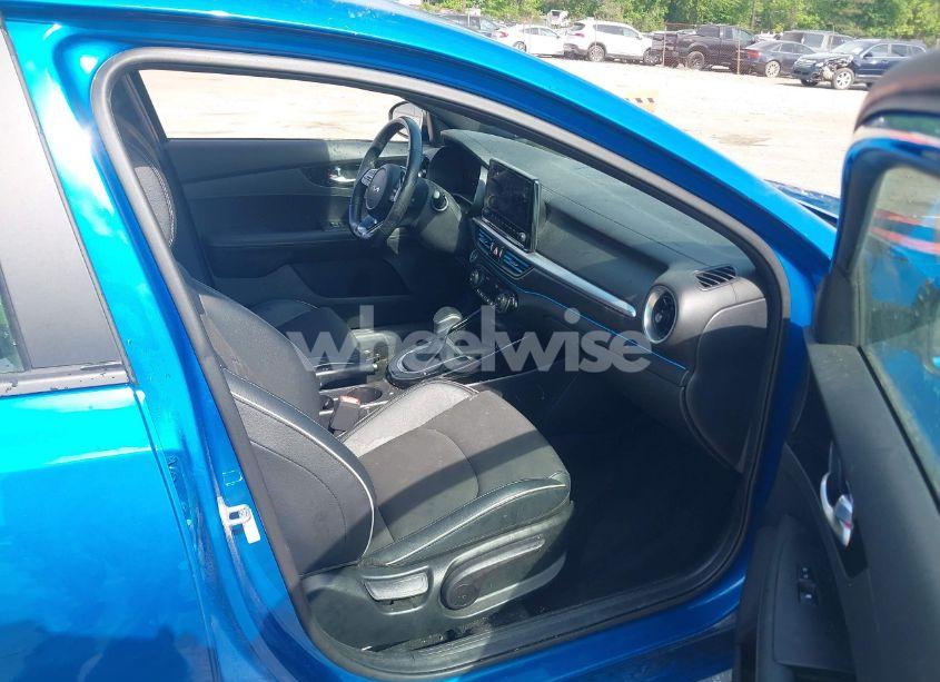 Photo 5 of 2022 Kia Forte GT-LINE (VIN 3KPF54AD7NE442356)