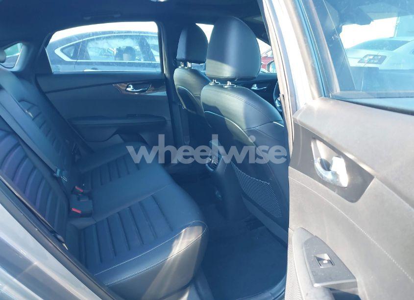 Photo 8 of 2022 Kia Forte GT-LINE (VIN 3KPF54AD7NE451154)