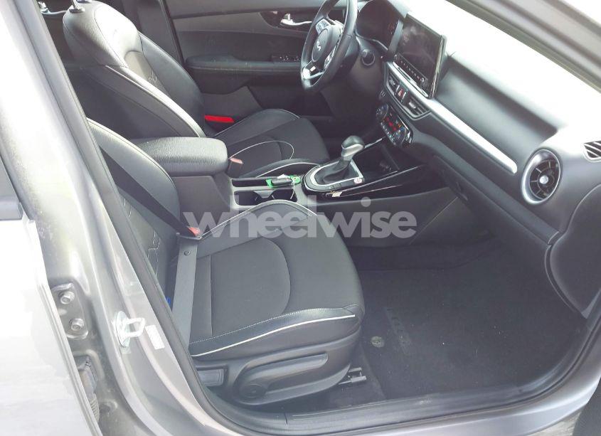 Photo 5 of 2023 Kia Forte GT-LINE (VIN 3KPF54AD7PE577663)