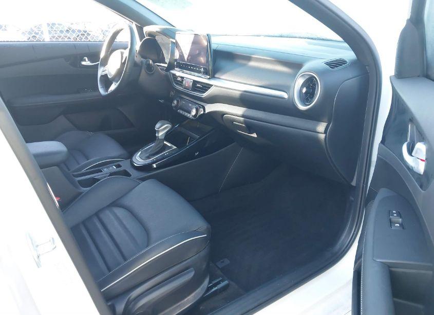 Photo 5 of 2023 Kia Forte GT-LINE (VIN 3KPF54AD7PE580157)