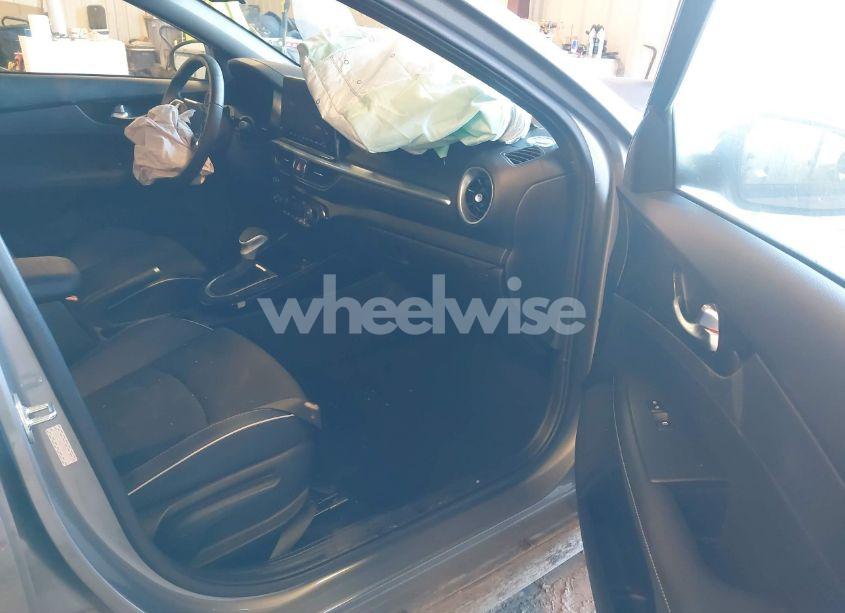 Photo 5 of 2023 Kia Forte GT-LINE (VIN 3KPF54AD7PE665774)