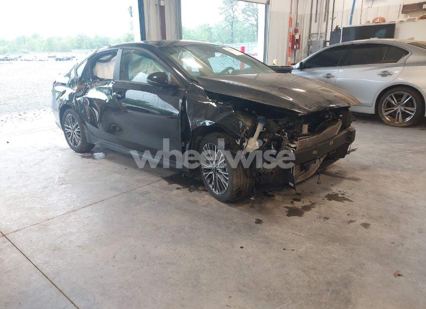 2023 Kia Forte GT-LINE (VIN 3KPF54AD7PE686107) main photo