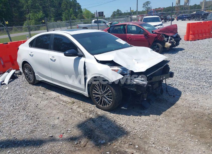 2024 Kia Forte GT-LINE (VIN 3KPF54AD7RE692573) main photo