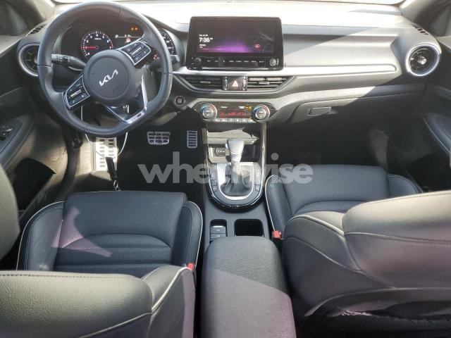 Photo 4 of 2024 KIA FORTE GT LINE (VIN 3KPF54AD7RE719075)