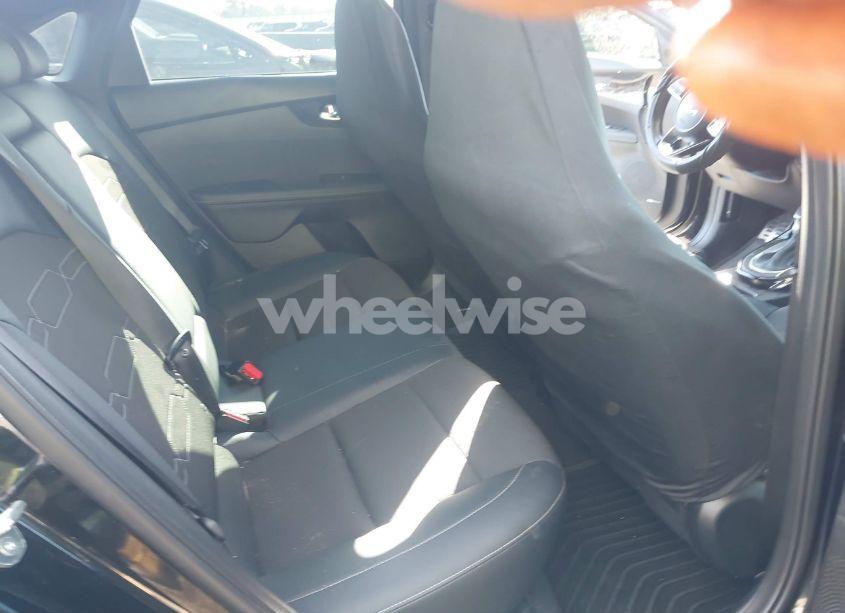 Photo 8 of 2024 Kia Forte GT-LINE (VIN 3KPF54AD7RE721733)