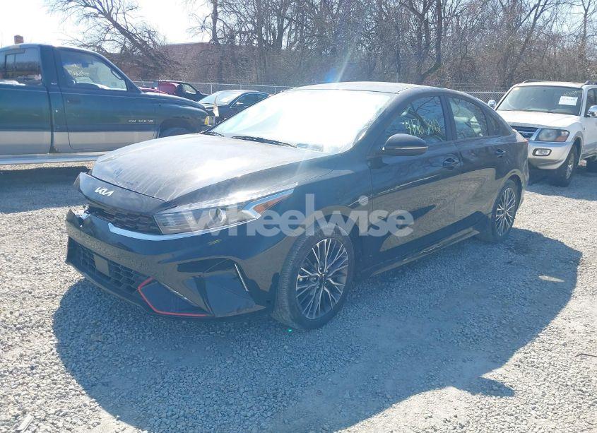 Photo 2 of 2024 Kia Forte GT-LINE (VIN 3KPF54AD7RE725927)