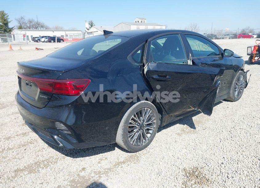 Photo 4 of 2024 Kia Forte GT-LINE (VIN 3KPF54AD7RE725927)