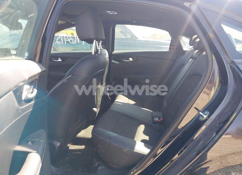 Photo 8 of 2024 Kia Forte GT-LINE (VIN 3KPF54AD7RE725927)