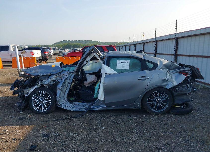 Photo 13 of 2024 Kia Forte GT-LINE (VIN 3KPF54AD7RE753324)