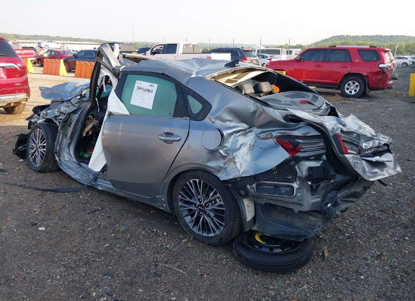 Photo 3 of 2024 Kia Forte GT-LINE (VIN 3KPF54AD7RE753324)