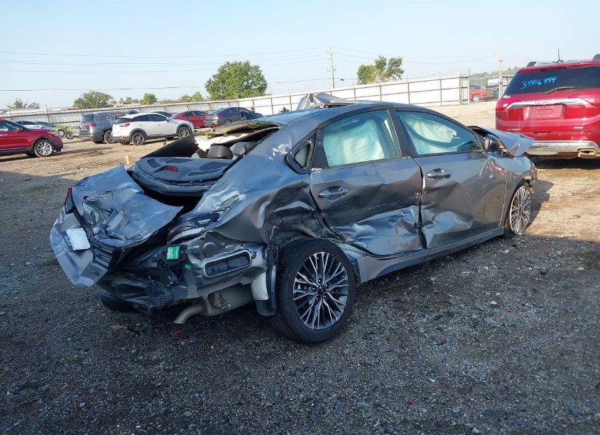 Photo 4 of 2024 Kia Forte GT-LINE (VIN 3KPF54AD7RE753324)