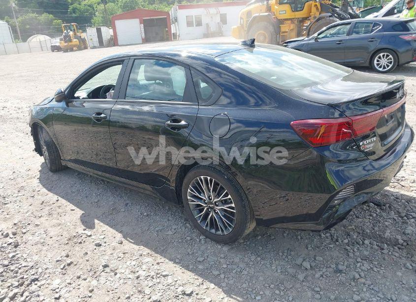 Photo 3 of 2024 Kia Forte GT-LINE (VIN 3KPF54AD7RE761231)