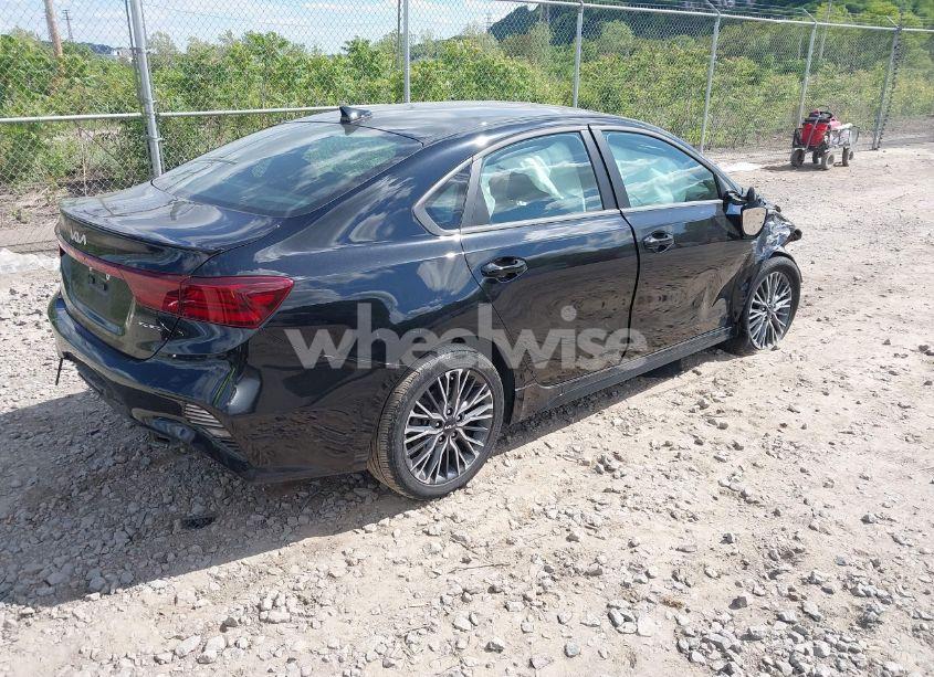 Photo 4 of 2024 Kia Forte GT-LINE (VIN 3KPF54AD7RE761231)