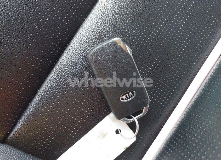 Photo 11 of 2019 Kia Forte EX (VIN 3KPF54AD8KE061904)