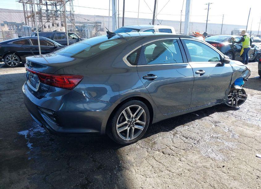 Photo 4 of 2019 Kia Forte EX (VIN 3KPF54AD8KE108512)