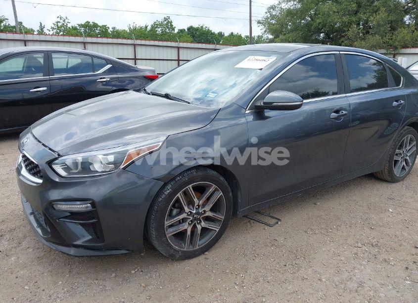 Photo 2 of 2020 Kia Forte EX (VIN 3KPF54AD8LE182479)