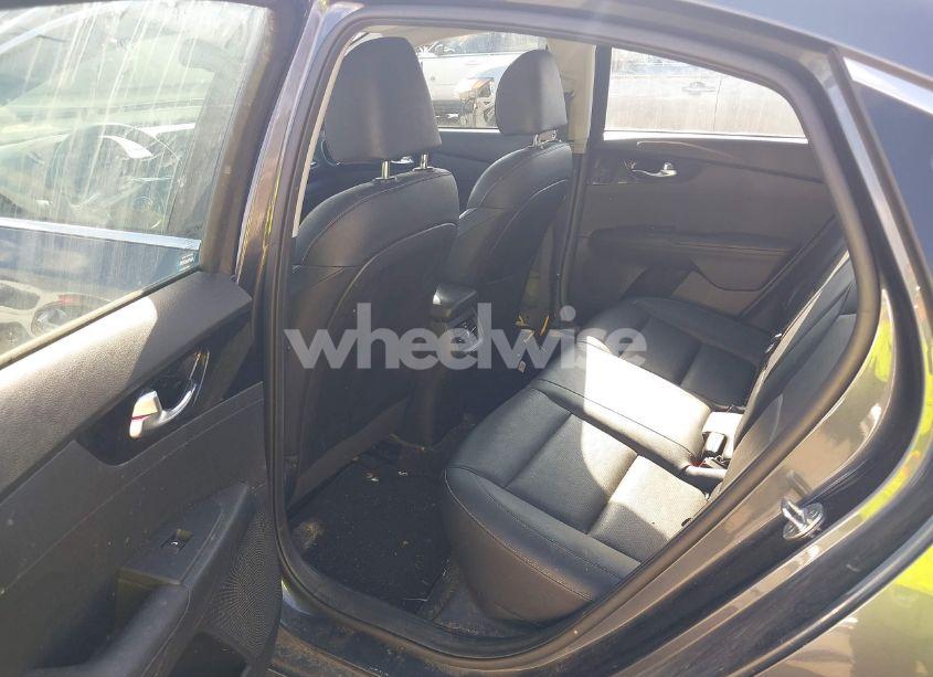 Photo 8 of 2021 Kia Forte EX (VIN 3KPF54AD8ME280316)