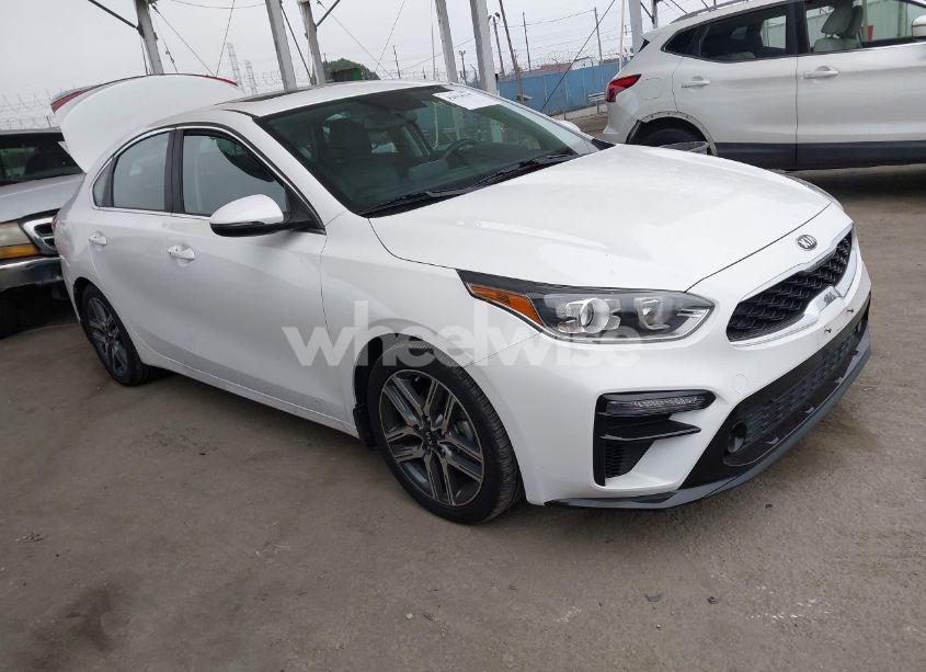 2021 Kia Forte EX (VIN 3KPF54AD8ME415617) main photo